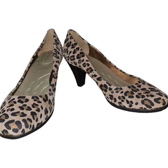 Giani Bernini Memory Foam Animal Printed Heels - Picture 1 of 5